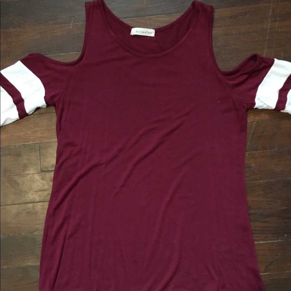 Maroon Cold Shoulder Top